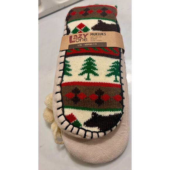 L/XL Mukluk Lazy One Bear/Pine Tree Knitted Slippers NWT - Picture 2 of 2
